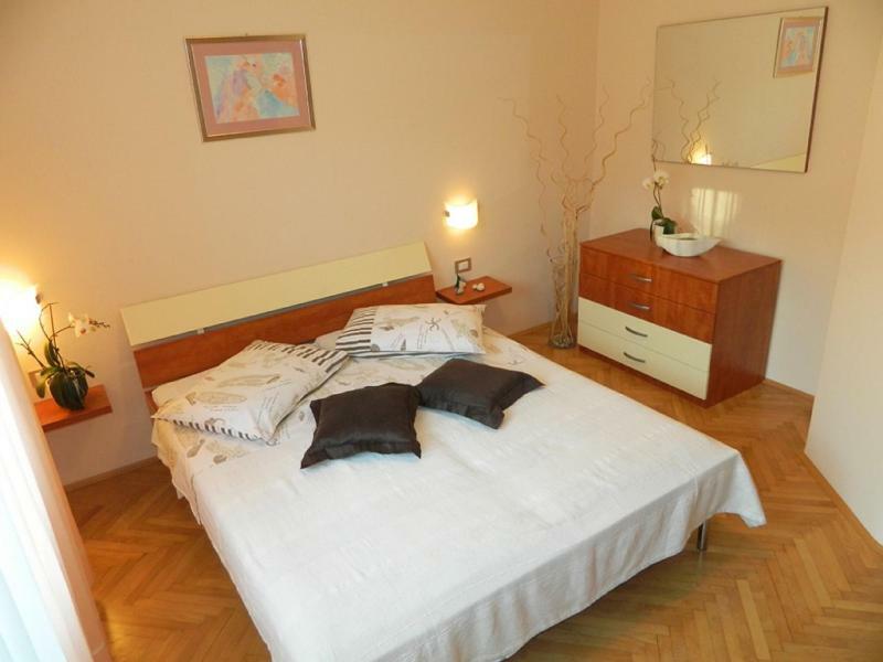 Apartmani Sole Pjescana Uvala Zewnętrze zdjęcie